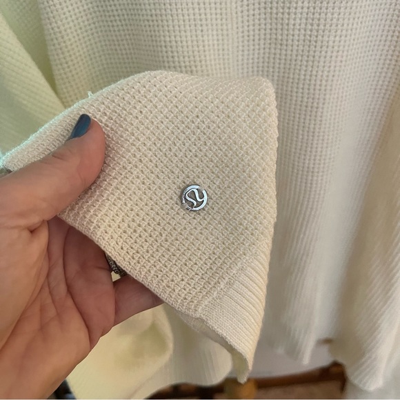 Lululemon Forward Flow Poncho White Opal OSFM - Picture 9 of 11
